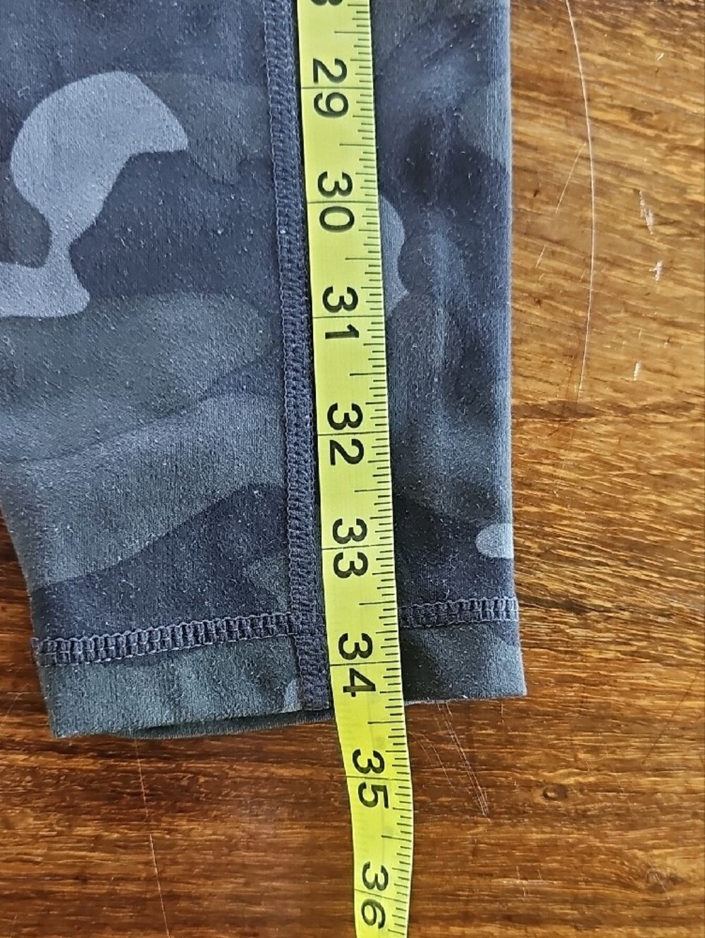 90 Degree by Reflex High-Waist Camo Leggings with Side Pockets - Picture 7 of 11